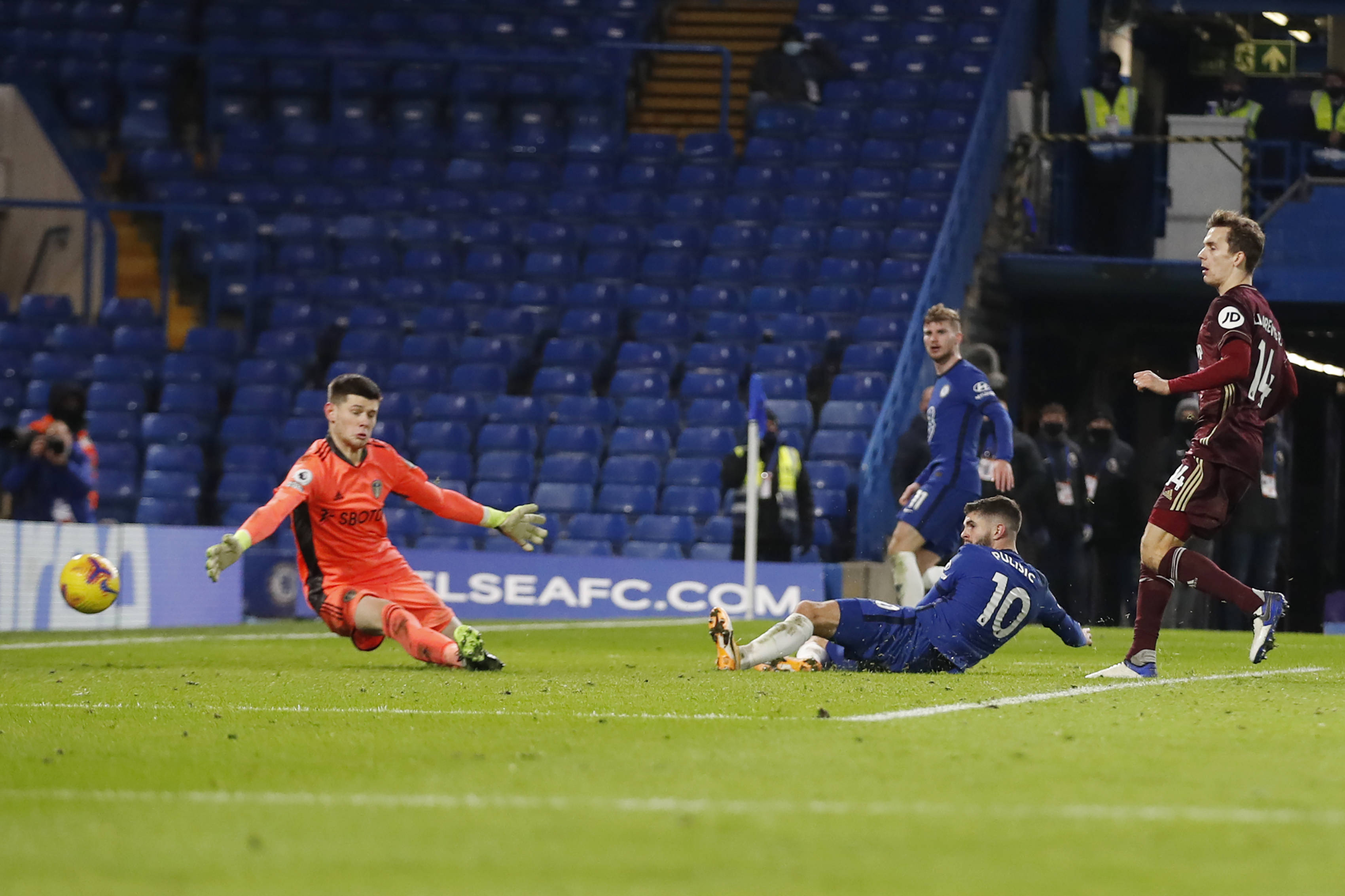 在比赛期间 在比赛期间